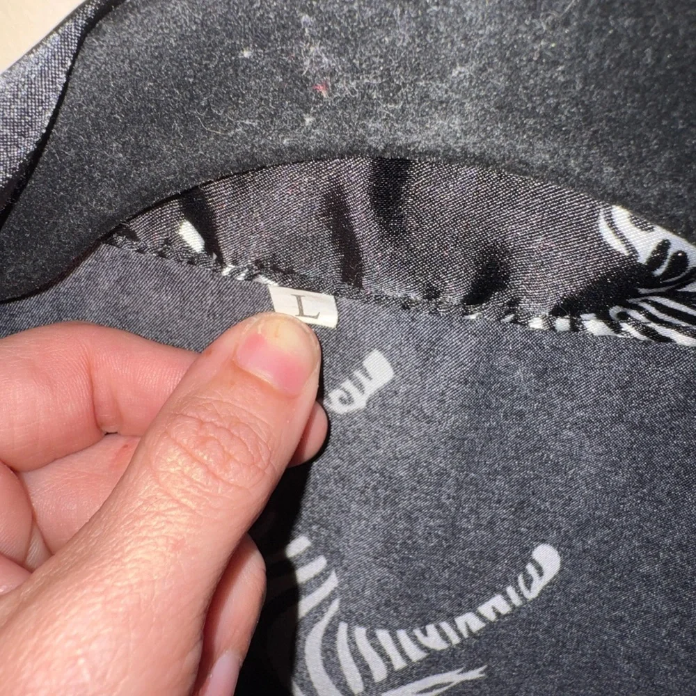 WDIRARA women's satin pajama set - Picture 5 of 6